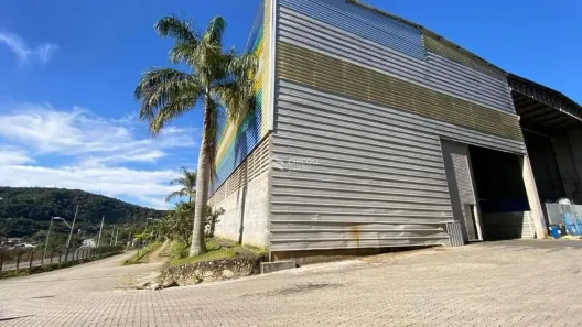 Galpão/Depósito/Armazém para alugar, 2000m² no Centro (São João Novo), São Roque