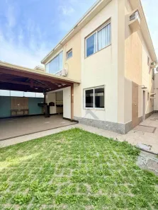 Casa com 4 Quartos à venda, 240m² no Colina de Laranjeiras, Serra