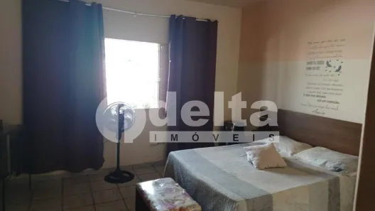 Casa com 3 Quartos à venda, 153m² no Residencial Gramado, Uberlândia
