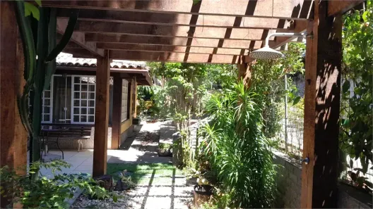 Casa de Condomínio com 4 Quartos à venda, 160m² no Ferradura, Armação dos Búzios