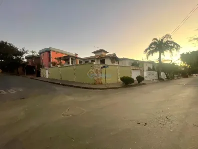 Casa com 4 Quartos para alugar, 260m² no Dona Clara, Belo Horizonte