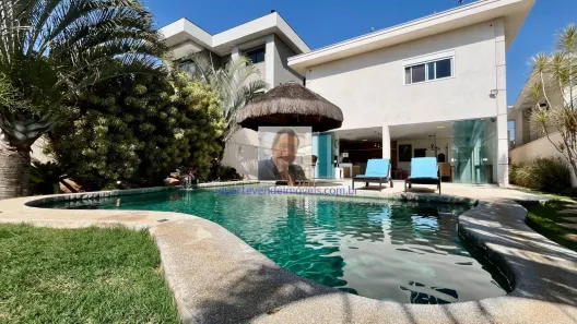 Casa de Condomínio com 4 Quartos à venda, 380m² no Jardim do Golf I, Jandira