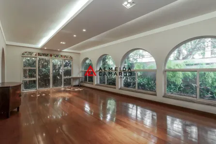 Casa com 5 Quartos à venda, 400m² no Jardim Paulistano, São Paulo