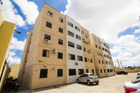 Apartamento com 2 Quartos para alugar, 60m² no Itaperi, Fortaleza