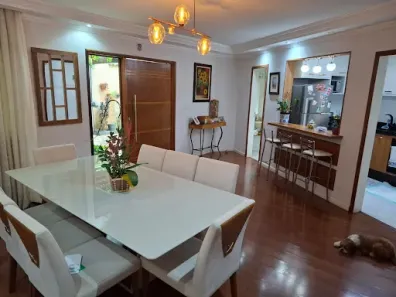 Sobrado com 2 Quartos à venda, 122m² no Vila Figueira, Suzano