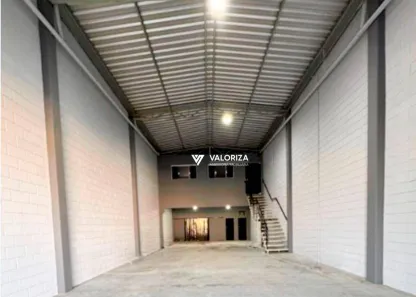 Galpão/Depósito/Armazém para venda ou aluguel, 290m² no Jardim Piazza di Roma, Sorocaba