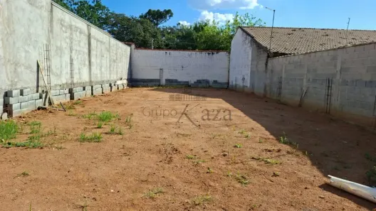 Lote/Terreno à venda, 250m² no Jardim Terras de São João, Jacareí