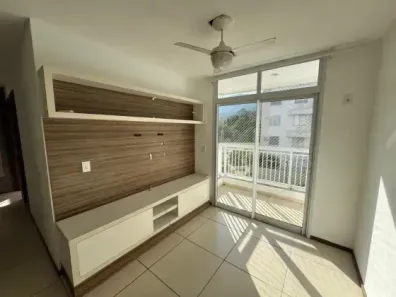 Apartamento com 3 Quartos para alugar, 69m² no Centro, Maricá
