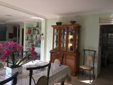 Casa com 4 Quartos à venda, 398m² no Mangabeiras, Belo Horizonte