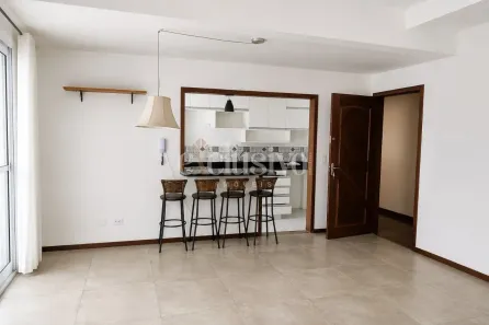 Apartamento com 2 Quartos à venda, 56m² no Coqueiros, Florianópolis