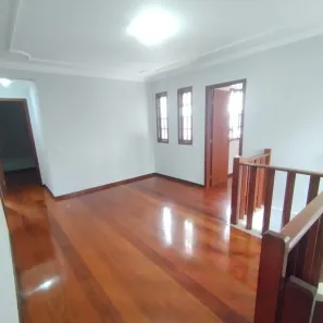 Imóvel Comercial com 5 Quartos para alugar, 360m² no Amazonas, Contagem