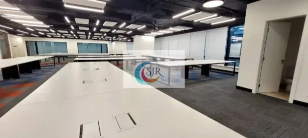 Sala Comercial para alugar, 441m² no Vila Olímpia, São Paulo