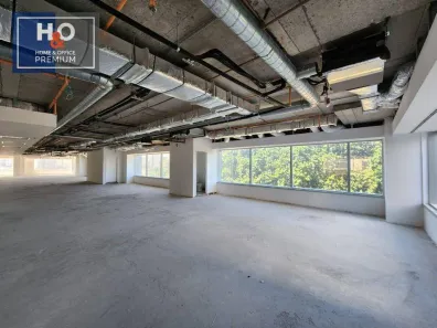 Prédio Comercial para alugar, 900m² no Várzea da Barra Funda, São Paulo