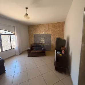 Casa com 2 Quartos à venda, 132m² no Vila Omar, Americana