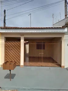 Casa com 2 Quartos para alugar, 108m² no Jardim Primeiro de Maio, Sertãozinho
