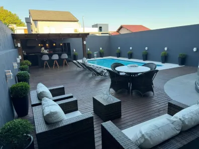 Casa de Condomínio com 3 Quartos para alugar, 360m² no Hípica, Porto Alegre