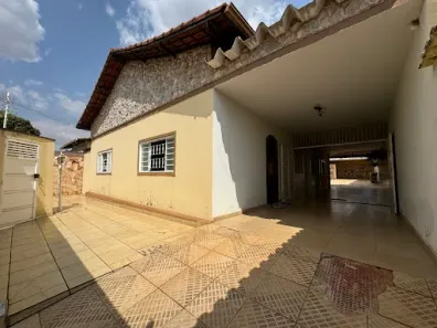 Casa com 3 Quartos à venda, 257m² no Anápolis City, Anápolis