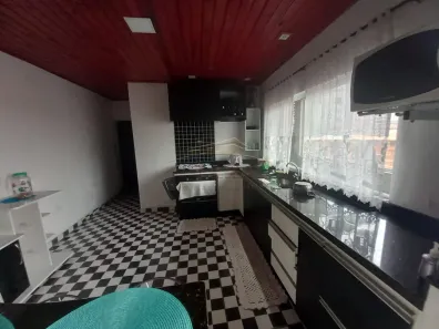 Sobrado com 4 Quartos à venda, 300m² no Jardim do Bosque, Suzano