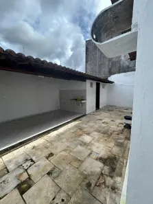 Casa com 3 Quartos para alugar, 170m² no Neópolis, Natal