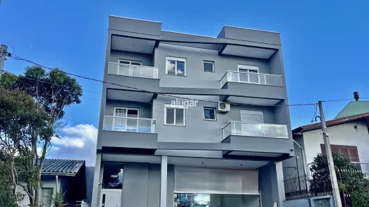 Apartamento com 3 Quartos para alugar, 95m² no Kayser, Caxias do Sul
