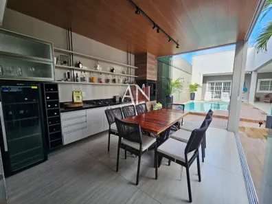 Casa com 4 Quartos à venda, 195m² no Edson Queiroz, Fortaleza