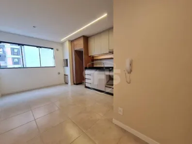 Apartamento com 2 Quartos para alugar, 46m² no Água Verde, Blumenau