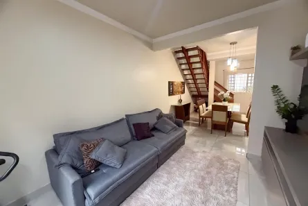 Casa com 3 Quartos à venda, 90m² no Santa Cruz Industrial, Contagem