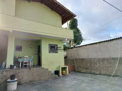 Casa com 4 Quartos à venda, 204m² no Centro Alto, Ribeirão Pires