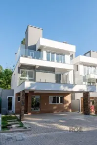 Casa de Condomínio com 3 Quartos para alugar, 300m² no Pedra Redonda, Porto Alegre