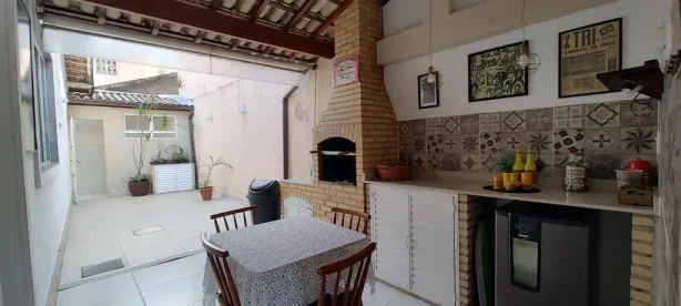 Casa com 3 Quartos à venda, 150m² no Jardim Veneza, Volta Redonda