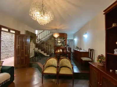 Sobrado com 4 Quartos à venda, 189m² no Jardim das Laranjeiras, São Paulo