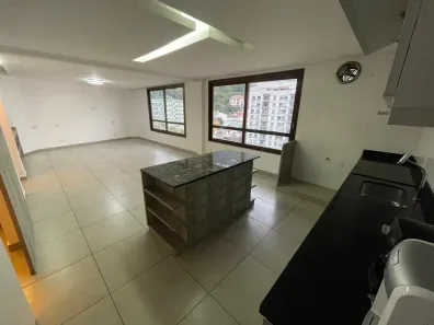 Apartamento com 4 Quartos para alugar, 200m² no Laranjeiras, Rio de Janeiro
