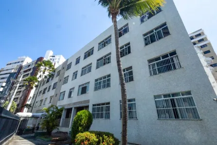 Apartamento com 3 Quartos para alugar, 100m² no Itaigara, Salvador