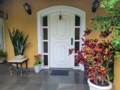 Casa com 3 Quartos à venda, 225m² no Cidade Universitária, Campinas