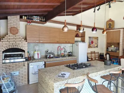 Casa com 6 Quartos à venda, 300m² no Praia da Costa, Vila Velha