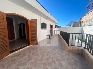Imóvel Comercial com 4 Quartos para alugar, 318m² no Sousas, Campinas