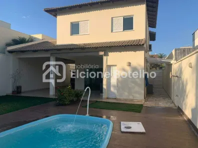 Casa de Condomínio com 3 Quartos para alugar, 200m² no Lagoinha, Uberlândia