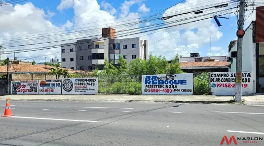 Lote/Terreno à venda, 638m² no Candelária, Natal