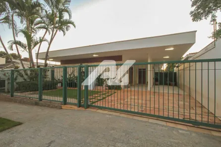 Imóvel Comercial com 5 Quartos para alugar, 376m² no Nova Campinas, Campinas
