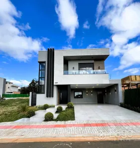Casa com 4 Quartos à venda, 300m² no Uvaranas, Ponta Grossa