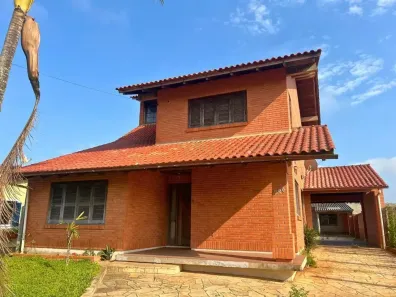 Casa com 3 Quartos à venda, 180m² no Torres, Torres