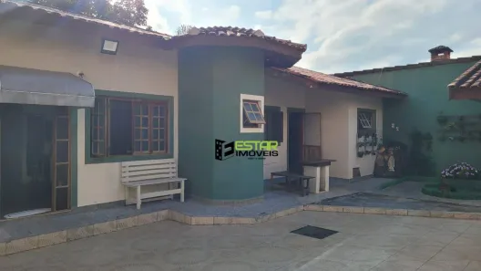 Fazenda/Sítio com 5 Quartos à venda, 600m² no Jardim Estância Brasil, Atibaia