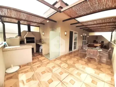 Cobertura com 3 Quartos à venda, 140m² no Itaipava, Petrópolis