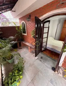 Casa com 4 Quartos à venda, 111m² no Vila Araguaia, São Paulo