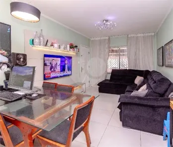 Casa com 2 Quartos à venda, 117m² no Jardim Aeroporto, São Paulo