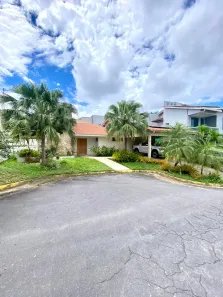 Casa de Condomínio com 3 Quartos à venda, 250m² no Flores, Manaus