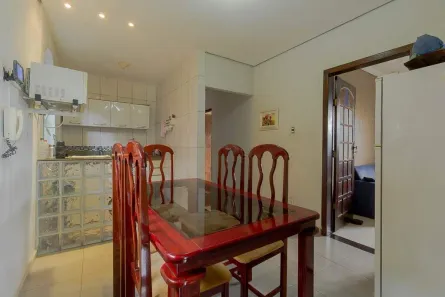 Casa com 3 Quartos à venda, 145m² no Califórnia, Belo Horizonte