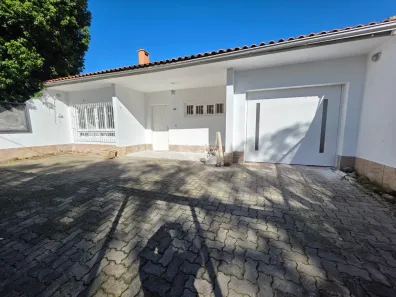 Casa com 4 Quartos à venda, 150m² no Guarujá, Porto Alegre