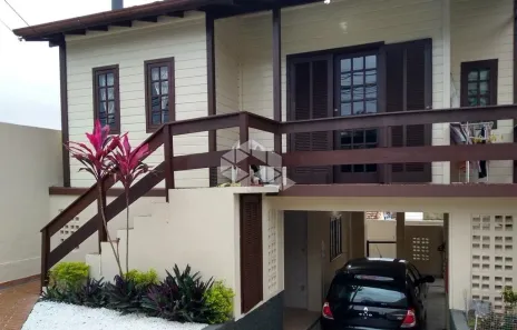 Casa com 4 Quartos à venda, 135m² no Capoeiras, Florianópolis