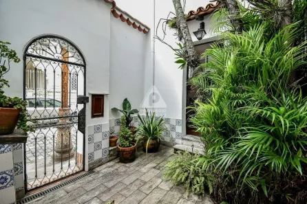 Casa com 4 Quartos à venda, 270m² no Humaitá, Rio de Janeiro